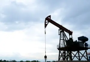 Oil and gas rig in Texas affected by employment downturn